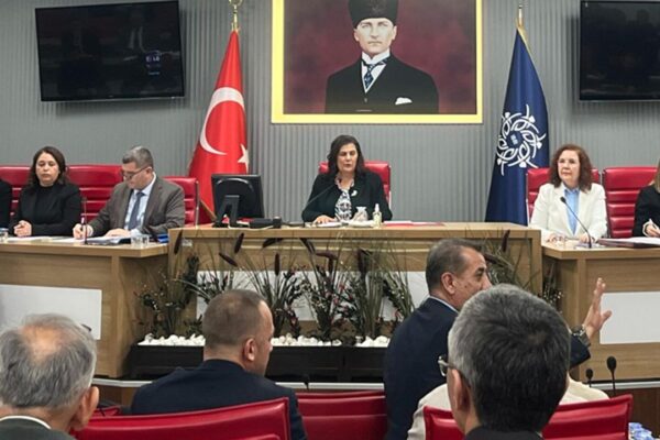 Aydın’da gündem 1,1 milyarlık borçlanma!
