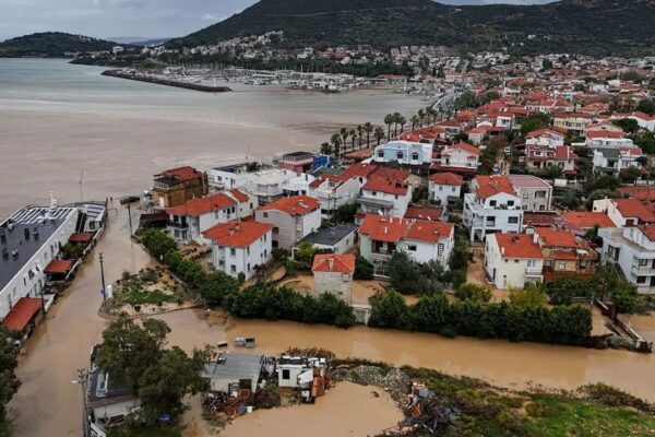 Foça’daki felakette trajik ölüm: Can kaybı 2’ye yü...