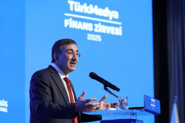 Yılmaz: Ekonomi politikalarımızın merkezinde enfla...