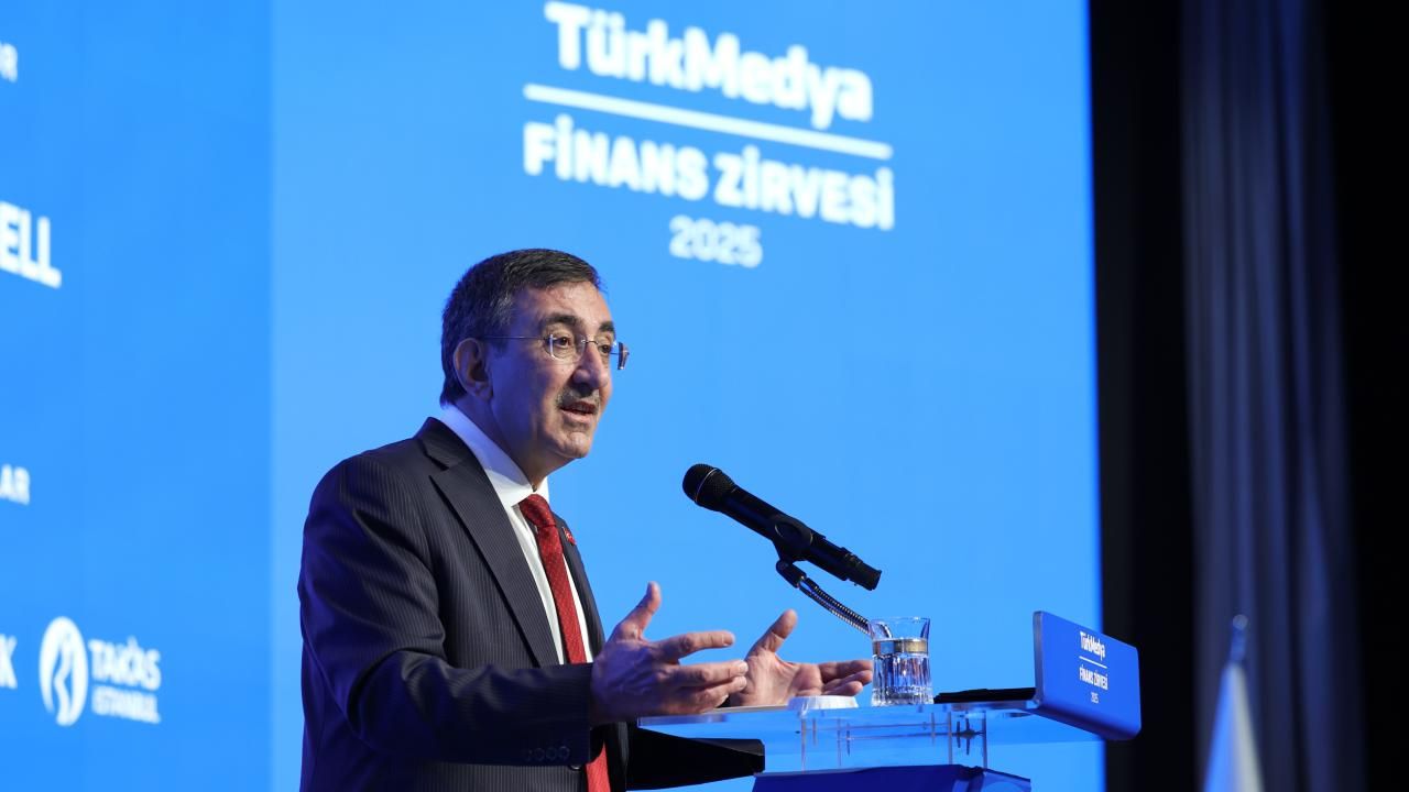 Yılmaz: Ekonomi politikalarımızın merkezinde enflasyonla mücadele var