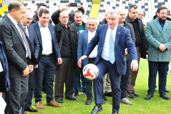Bakan Bak: Sporda büyük atılım yaptık