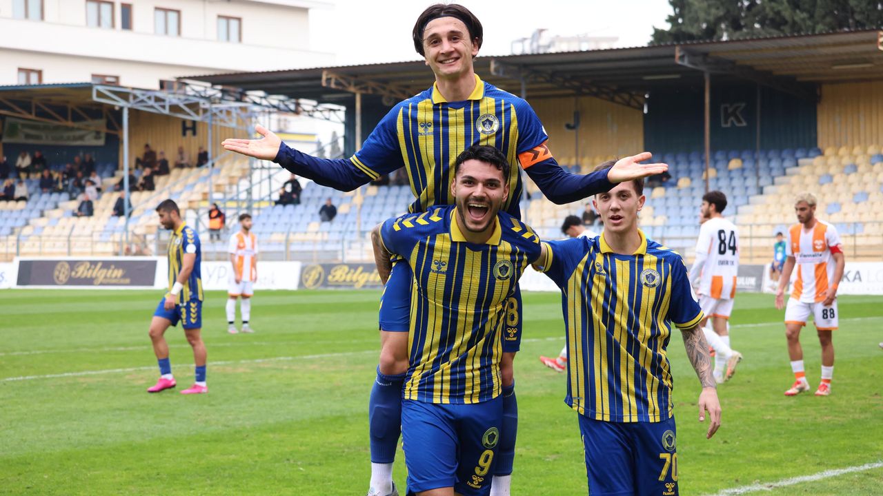 Menemen FK, 3 puanı 3 golle kaptı!