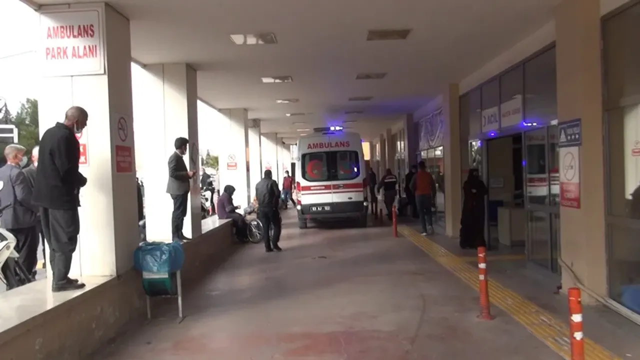 Kahreden son: 2 kardeşin üzerine demir profil düştü!