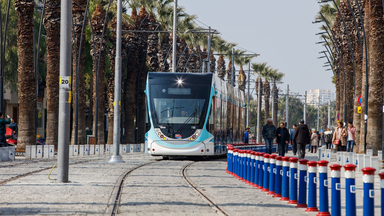 Tramvaya yağış engeli!