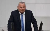 CHP’li Cemal Enginyurt trafik kazası geçirdi... CHP’li Cemal Enginyurt trafik kazası geçirdi...
