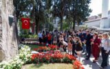 Tugay’dan Anneler Günü’nde Zübeyde Hanım’a anlamlı... Tugay’dan Anneler Günü’nde Zübeyde Hanım’a anlamlı...