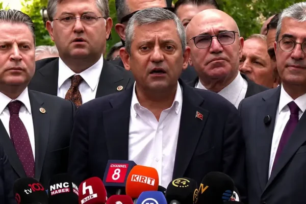 Özel’den kritik açıklamalar… İlk topla...
