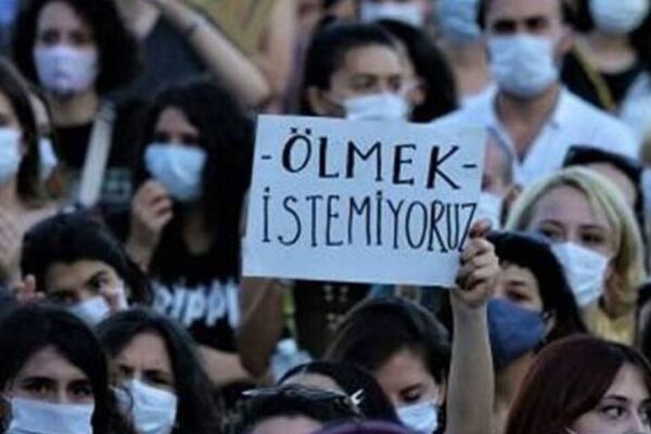Geride 3 çocuğu kaldı… Bir kadın daha hayatt...